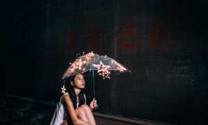 Почему парням нравятся девушки младше? Исследуем причины и мнения