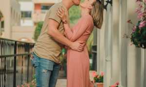 Почему девушка не хочет целоваться с парнем? Узнайте причины и советы