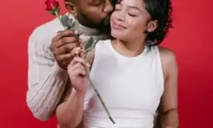 Мужчина не дарит подарки – как замотивировать его это делать для счастья в отношениях