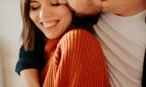 Как вести себя женщине, чтобы мужчина тянулся к ней в отношениях