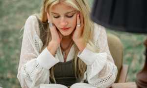 Почему парень вызывает ревность? Психология и причины