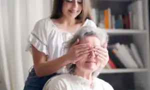 Почему родители лезут в личную жизнь взрослых детей? Размышления и советы