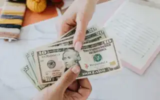 Почему женщины берут мужчин на содержание? Анализ причин и последствий