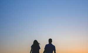 Стоит ли заводить служебный роман с начальником? Все «За» и «против» в отношениях