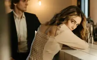 Почему мужчина флиртует с другой на моих глазах и что делать в такой ситуации