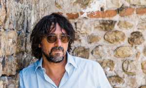 Почему мужчины изменяют женам, но не уходят: психология отношений и доверия