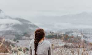 Почему девушка не выкладывает совместные фото с парнем? Причины и объяснения