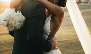 Неравный брак: выходить ли замуж за мужчину, который сильно младше? Мнение экспертов