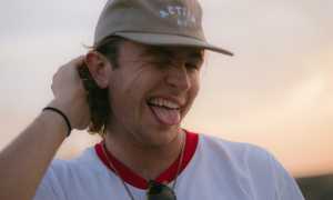 Признаки маменькиного сынка и как отучить мужчину «бегать к маме» в отношениях