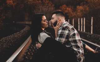 Почему парень стесняется на людях проявлять инициативу? Психология и причины