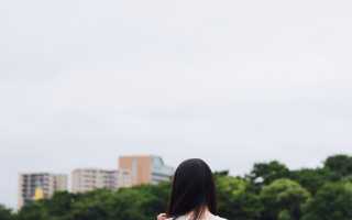 Почему девушки влюбляются в друга парня? Исследуем причины