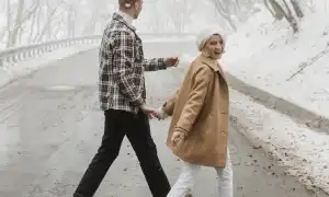 Почему мужчина не зовёт на свидание и как ему намекнуть на встречу правильно