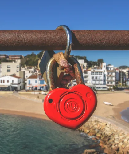 замочек в виде сердечка