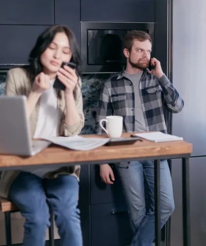 недовольная пара