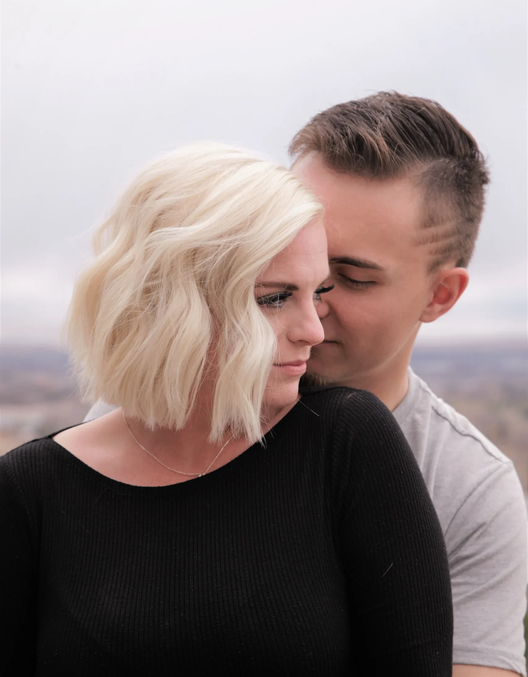 парень и девушка